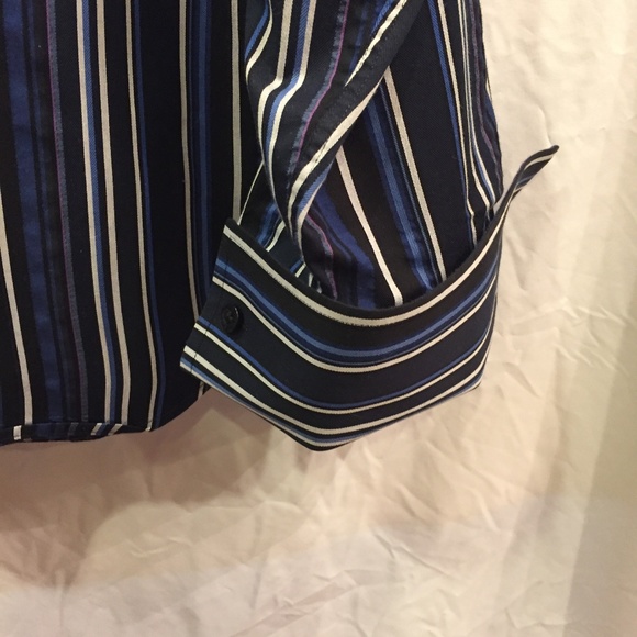 EUC Express Modern Fit Button Down, Size Large - Picture 5 of 7